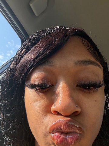 Milwaukee Female Escort — Tight, Creamy Pussy (Feet Verified) - 1