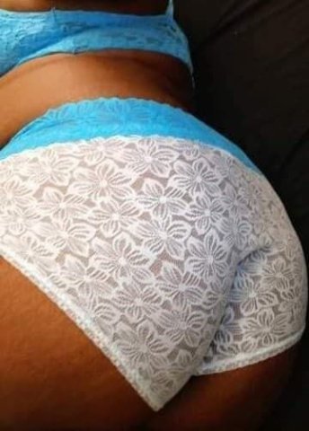 Detroit Female Escort Specials — Role Play, Hand Job, Body Massage - 1