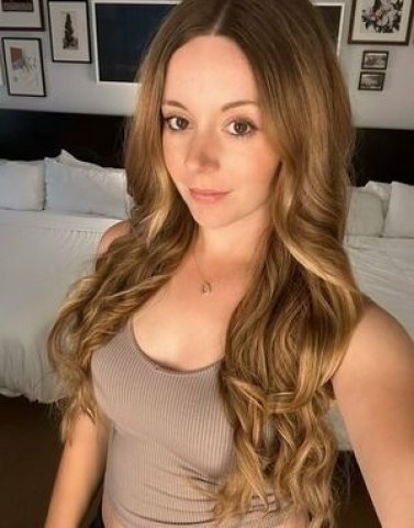 Syracuse Female Escort — Outcall, Incall, or Car Fun - 1