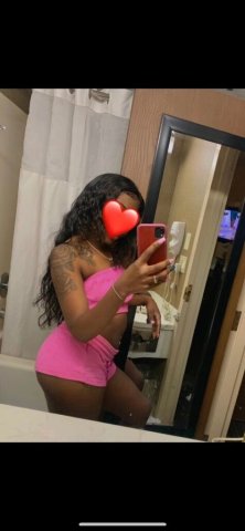 Petite chocolate escort — incalls & outcalls - 1