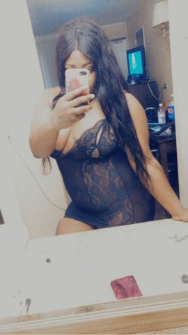 Milwaukee In-Call & Out-Call Female Escort — Chocolate-Themed Fun - 1