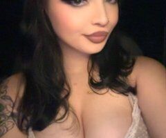 Seattle In-Calls with Illyana (24) — Slim-Thick, Tight & Discreet - Image 2