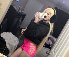 North Bay escorts - North Bay Female Escort — 2 Girl Special, Outcalls + Facetime