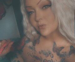 Sacramento escorts - Tuesday Special MILF Escort — Massage Visits by Text Only