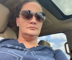 Tulsa Female Escort — Flirty Glance Vibes - Image 4