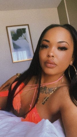 Queens Princessia — Mixed Cambodian Escort (Outcall) - 1