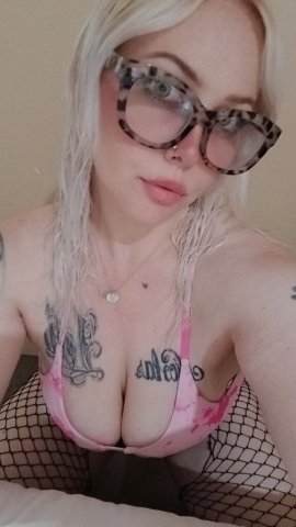San Francisco Female Escort — deep throat & tongue play - 1