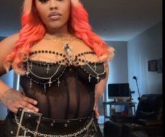 Chicago escorts - Chicago Curvy Throat Goat Female Escort — video call verification