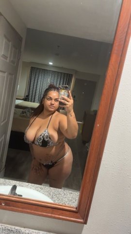 Incall fun with Angie — all men welcome (limited time) - 1