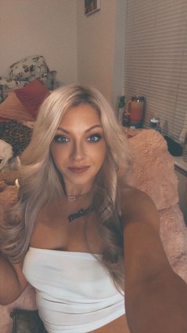 Soft, Curvy & Selective Female Escort in St. Louis - 1