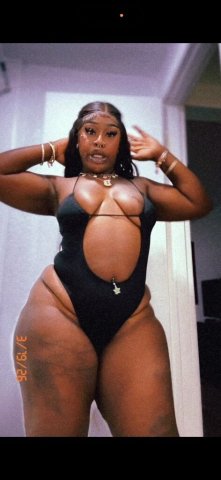 Daytona Female Escort — Incall/Outcall, HH & QV pricing, car-ready - 1