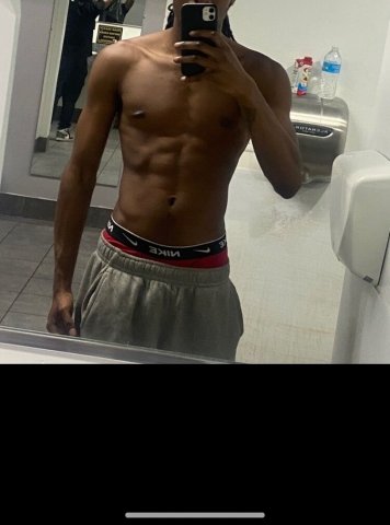 Discreet Ann Arbor Male Escort for Massages, FT Show & Carplay - 1