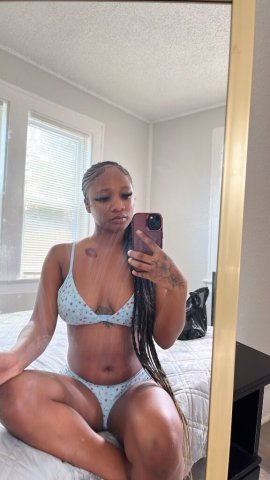 Slim Thick Female Escort in Gainesville, FL (In-Calls & Out-Calls) - 1