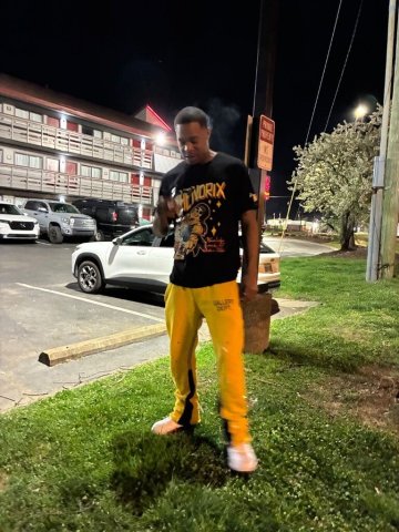 Tampa Male Escort — Incalls, Outcalls & FaceTime play - 1
