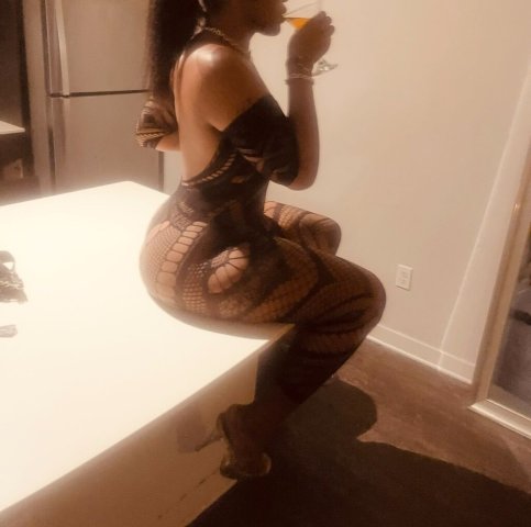 Miami Female Escort — Incall, Outcall, Car Call - 1