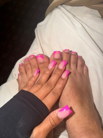 Petite 22 Female Escort Specials (2-Girl) — Nashville TN - 1