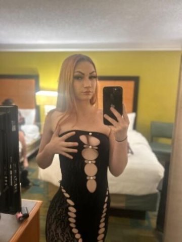 Oxnard Snow Bunny (19) — 1hr half off next hour - 1