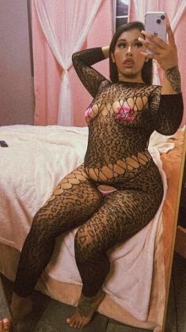 Long Beach CA Female Escort — Outcall & “Real” incalls - 1