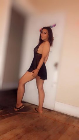 Cleveland Female Escort — Young Queen Party Girl Hookups - 1
