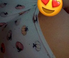 Kansas City escorts - Kansas City Trucker-Friendly Female Escort (Dances, Pics & Videos) — 22
