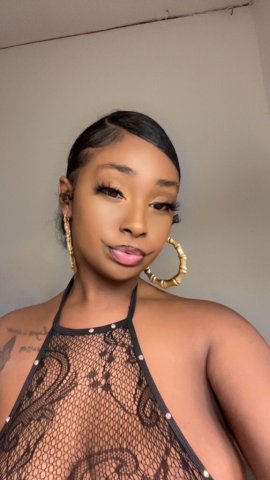 Champagne  — Thick’n’Juicy Wet Chocolate Incall/Outcall in Portland (21+) - 1