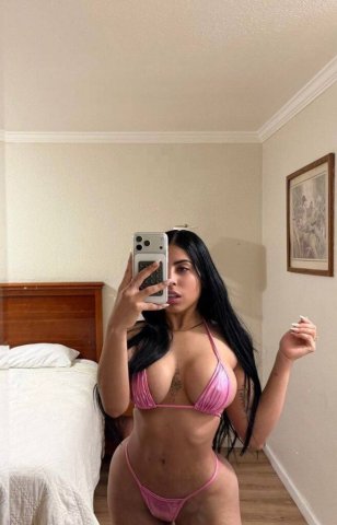 Latina caliente en Denver — anal y bbj, trato de novios - 1
