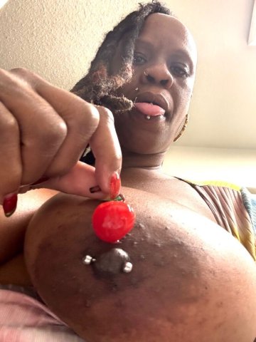 Cum Play — Incall Only Near the Strat (Vegas) 38DD - 1