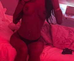 Bronx escorts - Bronx Female Escort — In-calls & out-calls, body massages, cardates