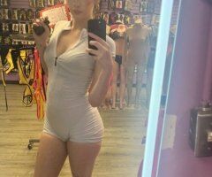 Phoenix escorts - Winter — Phoenix Female Escort (In/Outcalls)