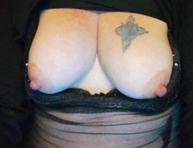 Denver, CO Female Escort — Car Dates Only, SW Lakewood - 1