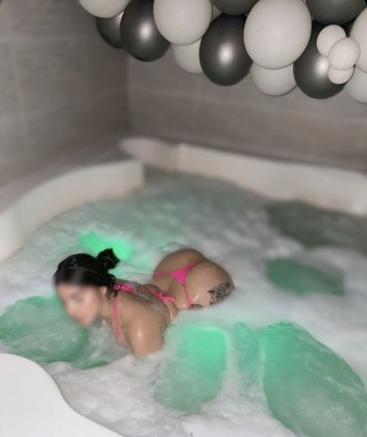 Portland OR Latina 100% Real — Ahora disponible - 1
