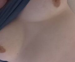 Phoenix escorts - Sexy nerdy girl next door — oral sex (OC & CD only, 30)