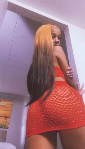 Pensacola Female Escort — Petite, incall/outcall services - 1