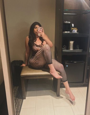 El Paso Texas Female Escort — Facetime Verification & Incall - 1