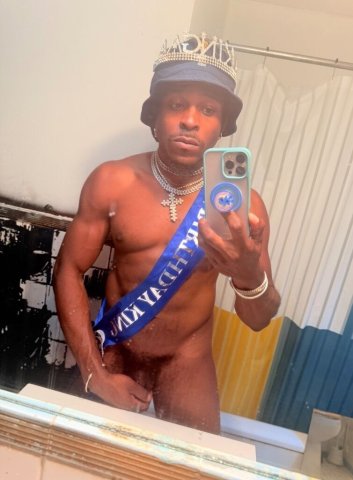 Detroit Birthday Weekend Turn-Up with a 6'9" Male Escort - 1