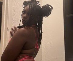 Oakland East Bay CA Female Escort — Outcall & Car Play - Image 4