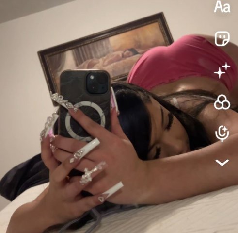 Latina Female Escort (23) — Naughty cum play, payment-ready - 1