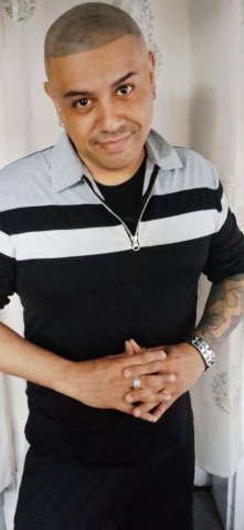 Chicago Male Escort — Mobile 24/7 Massage (Happy Ending) - 1