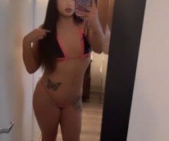 Latina 22 in Stockton, CA — FaceTime shows available - Image 2