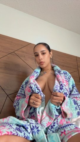 Tampa Female Escort — Petite Puerto Rican Goddess (Incall/Outcall) - 1