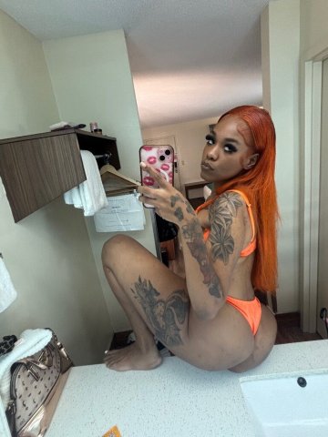 Charleston SC Female Escort — Upscale throat goat & kink/throat play - 1