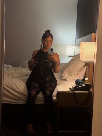 Las Vegas PYT Female Escort — In-call & out-call 24/7 (18+) - 1