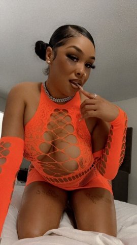 FineAzzBentleymfnBee — Female Escort in Fayetteville, NC - 1
