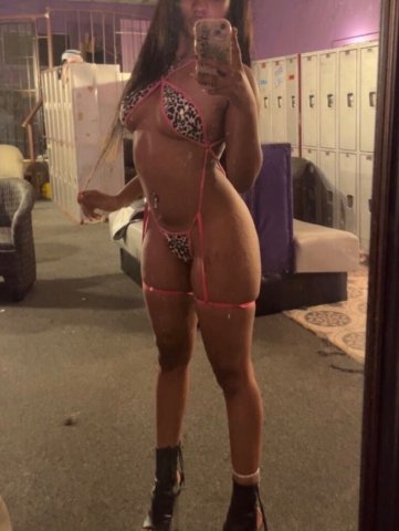 Amber in Bakersfield, CA — Respectful Gentleman Outcalls - 1