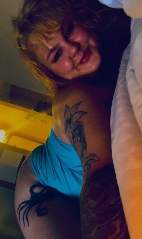 Outcall 29 — Flirty, discreet time - 1