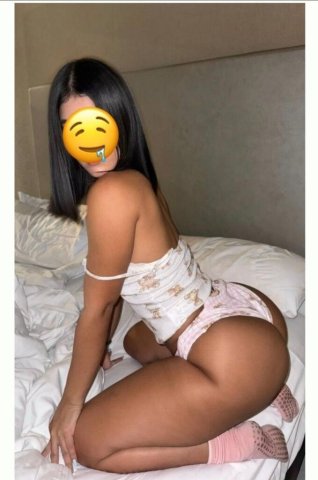 Seattle Colombiana Sexy Escort — 28 - 1