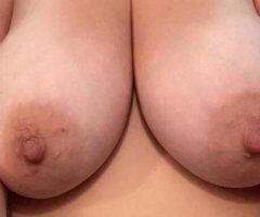 Space Coast escorts - Melbourne Incall — Wet & Tight Special (60QV 100HHR)