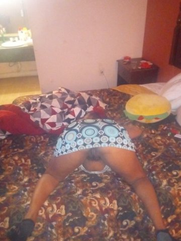 Indianapolis, IN In-Call Female Escort — End-of-Month Quickie $60 Special - 1