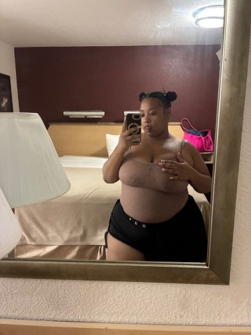 Pittsburgh Female Escort — Taz: 3 Hole Special - 1