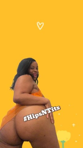 North Bay, CA Female Escort — Pre-booked outcalls only with deposit - 1
